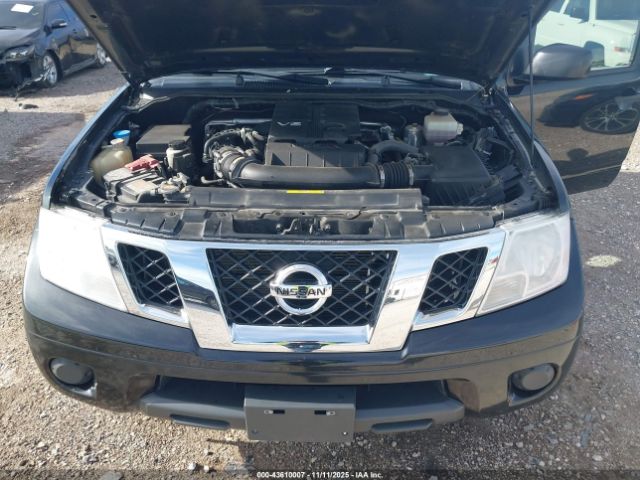 Nissan Frontier Sv 4x4 Image 4