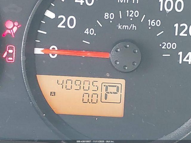 Nissan Frontier Sv 4x4 Image 14