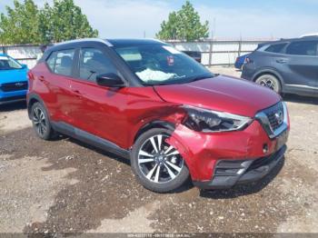  Salvage Nissan Kicks