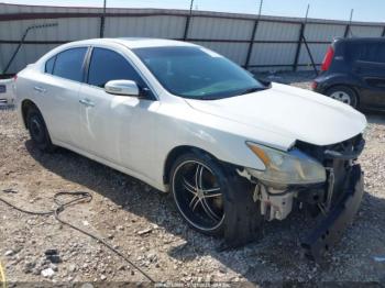  Salvage Nissan Maxima