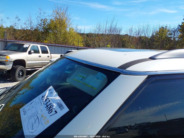 Nissan Armada Platinum Image 19