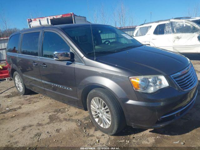  Salvage Chrysler Town & Country