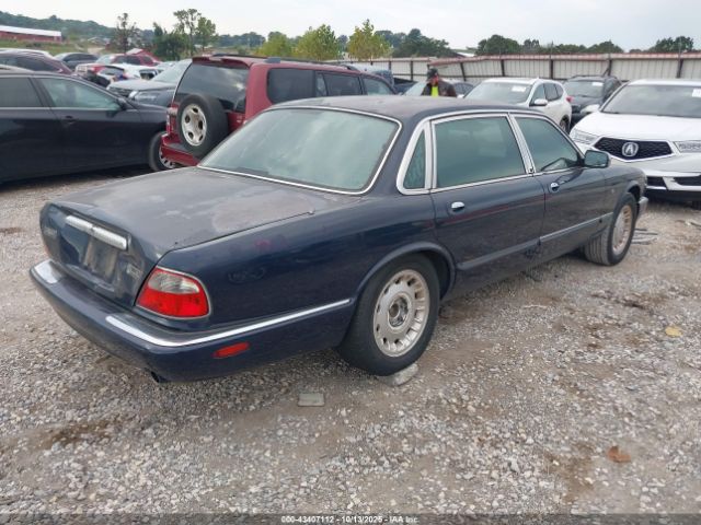 Jaguar Xj8 Vanden Plas Image 9