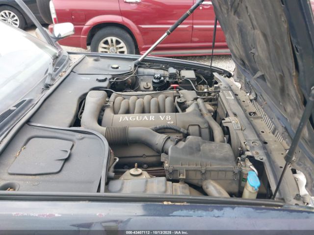 Jaguar Xj8 Vanden Plas Image 7