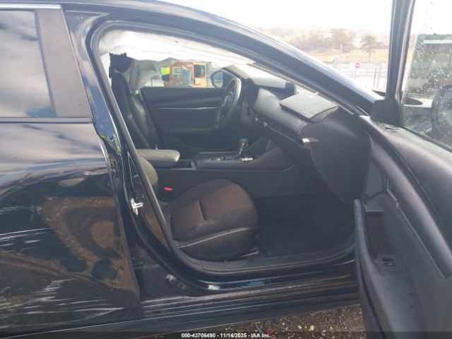 Mazda Mazda3 2.5 S Image 10