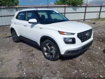  Salvage Hyundai VENUE