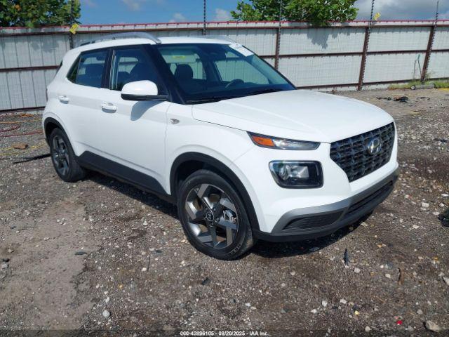  Salvage Hyundai VENUE