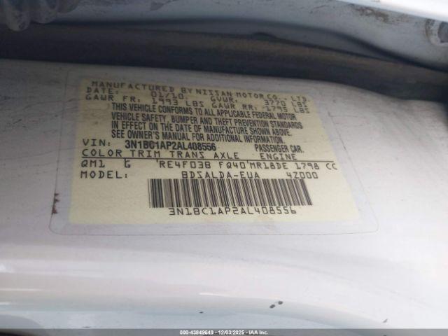 Nissan Versa 1.8s Image 9