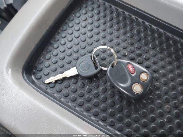 Chevrolet Silverado 1500 Lt Image 3