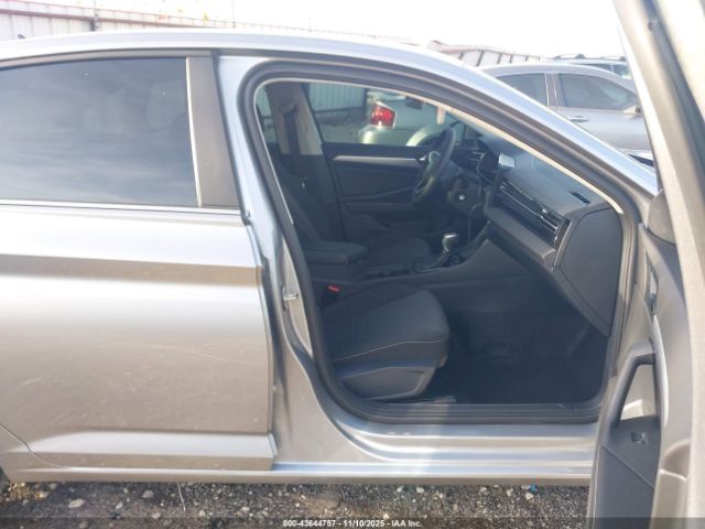 Volkswagen Jetta 1.5t S Image 8