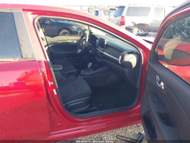 Kia Forte Lxs Image 17