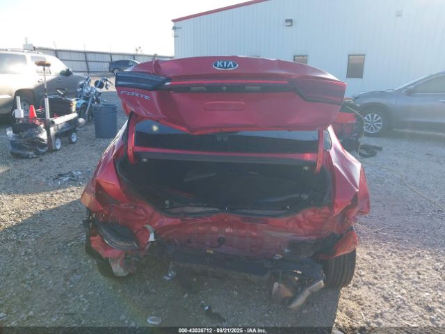 Kia Forte Lxs Image 18