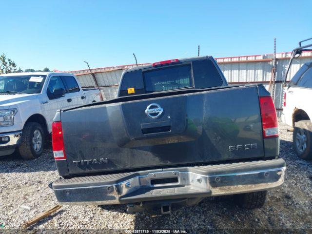 Nissan Titan Se Image 11
