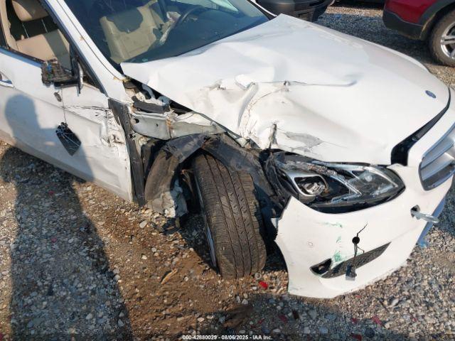 Mercedes-Benz E-Class Image 11