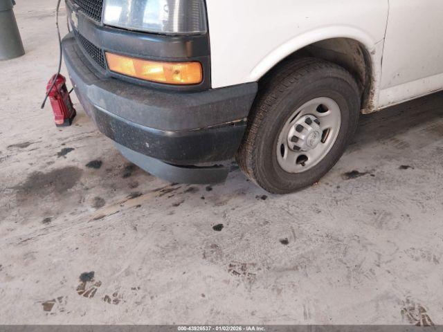 Chevrolet Express Work Van Image 10