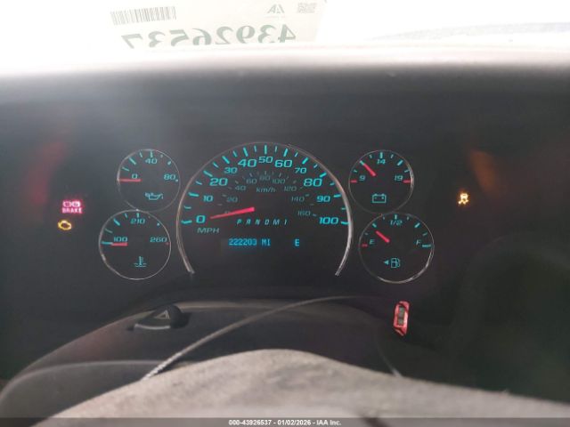 Chevrolet Express Work Van Image 6