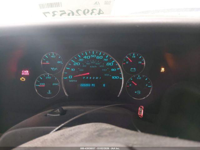 Chevrolet Express Work Van Image 6