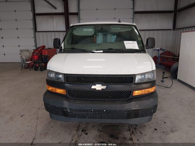 Chevrolet Express Work Van Image 12