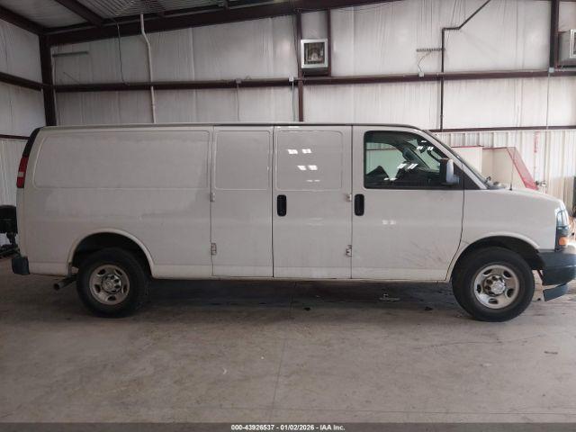 Chevrolet Express Work Van Image 14