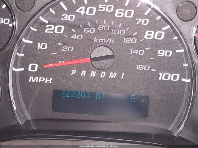 Chevrolet Express Work Van Image 15