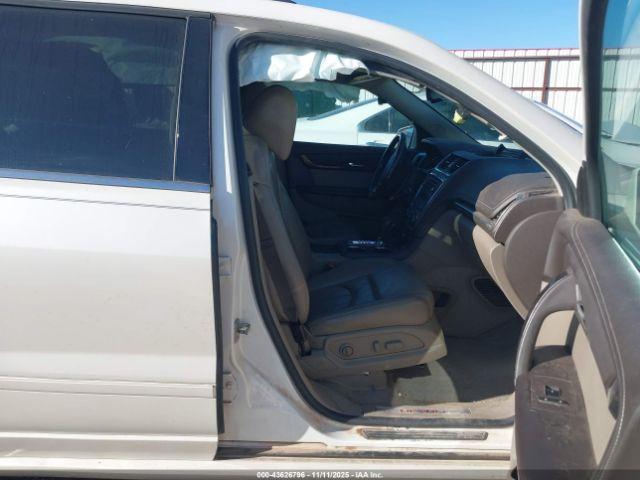 GMC Acadia Denali Image 13