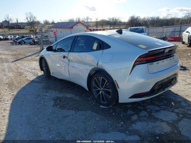 Toyota Prius Xle Awd-e Image 5