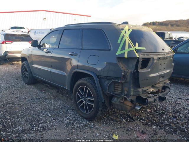 Jeep Grand Cherokee Trailhawk 4x4 Image 11