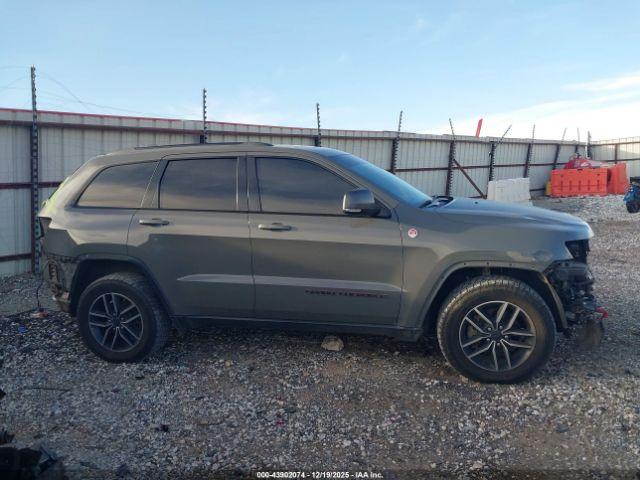 Jeep Grand Cherokee Trailhawk 4x4 Image 15
