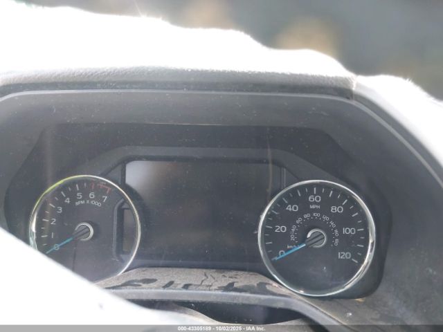 Ford F-150 Platinum Image 14