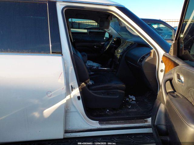 INFINITI Qx Luxe Image 4