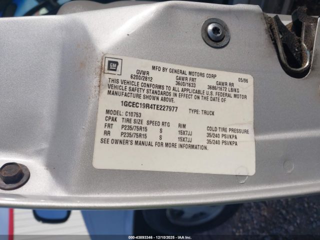 Chevrolet Gmt C1500 Image 9