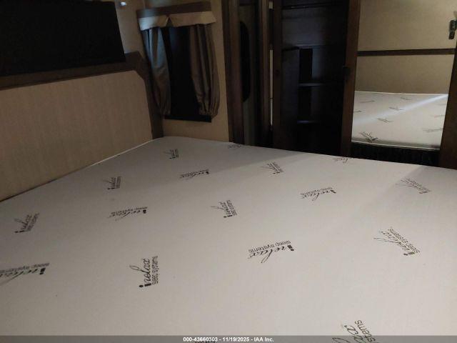 Grde Solitude Image 8