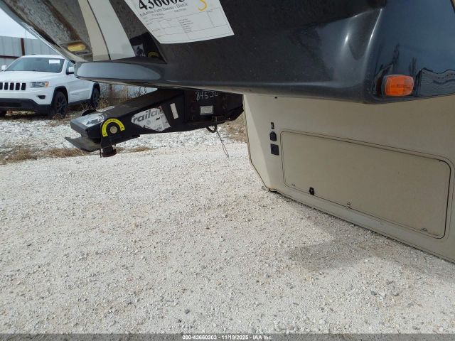 Grde Solitude Image 9