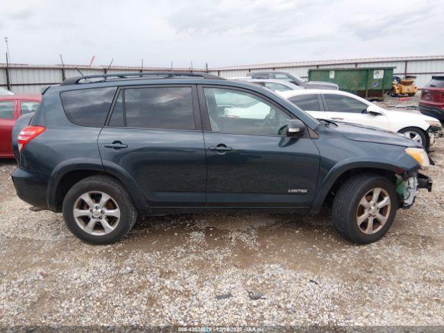 Toyota RAV4 Limited Image 10