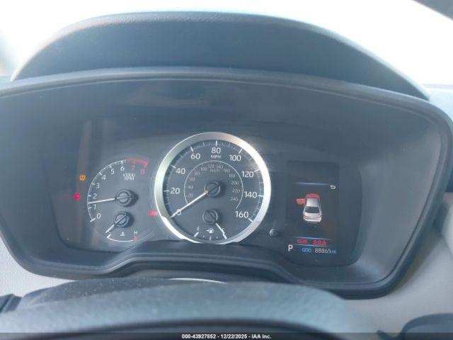 Toyota Corolla Le Image 7