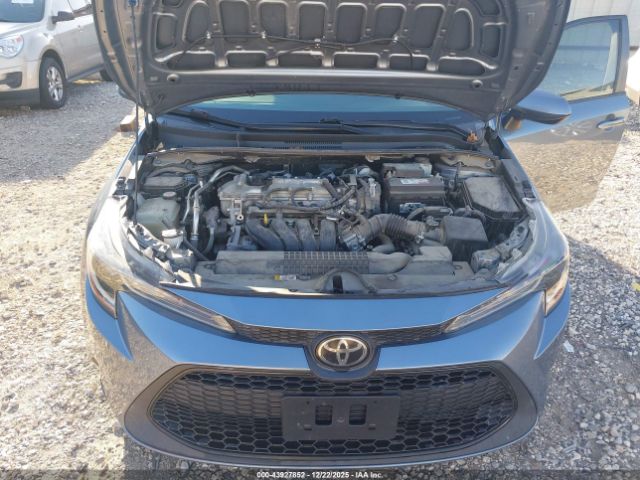 Toyota Corolla Le Image 9