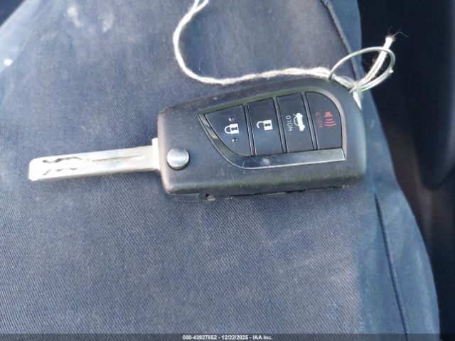 Toyota Corolla Le Image 2