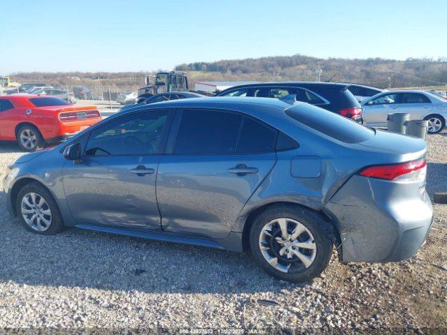 Toyota Corolla Le Image 3