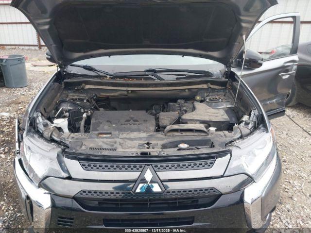 Mitsubishi Outlander Image 14