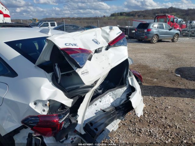 Honda Civic Sport Image 13