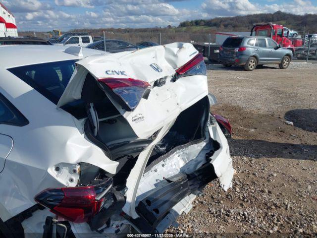 Honda Civic Sport Image 13