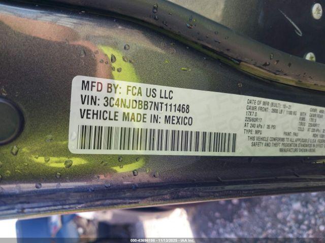 Jeep Compass Latitude 4x4 Image 8