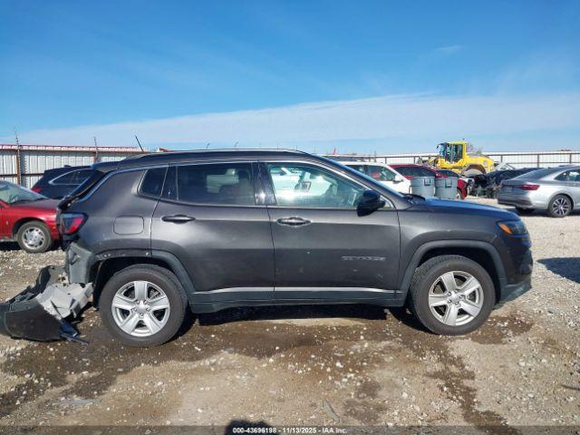 Jeep Compass Latitude 4x4 Image 15