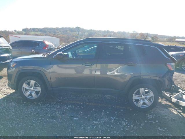 Jeep Compass Latitude 4x4 Image 17