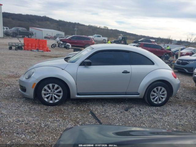 Volkswagen Beetle 1.8t Fleet Edition Image 4