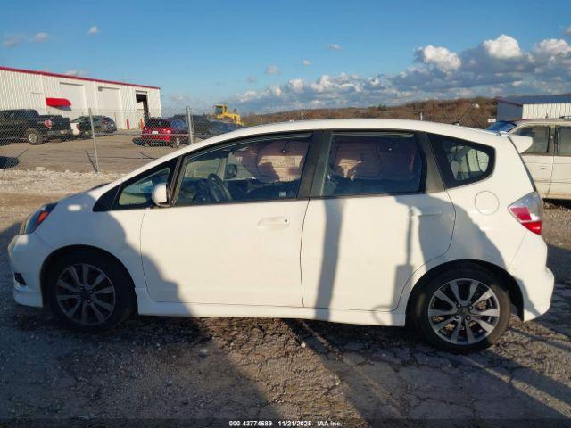 Honda Fit Sport Image 13